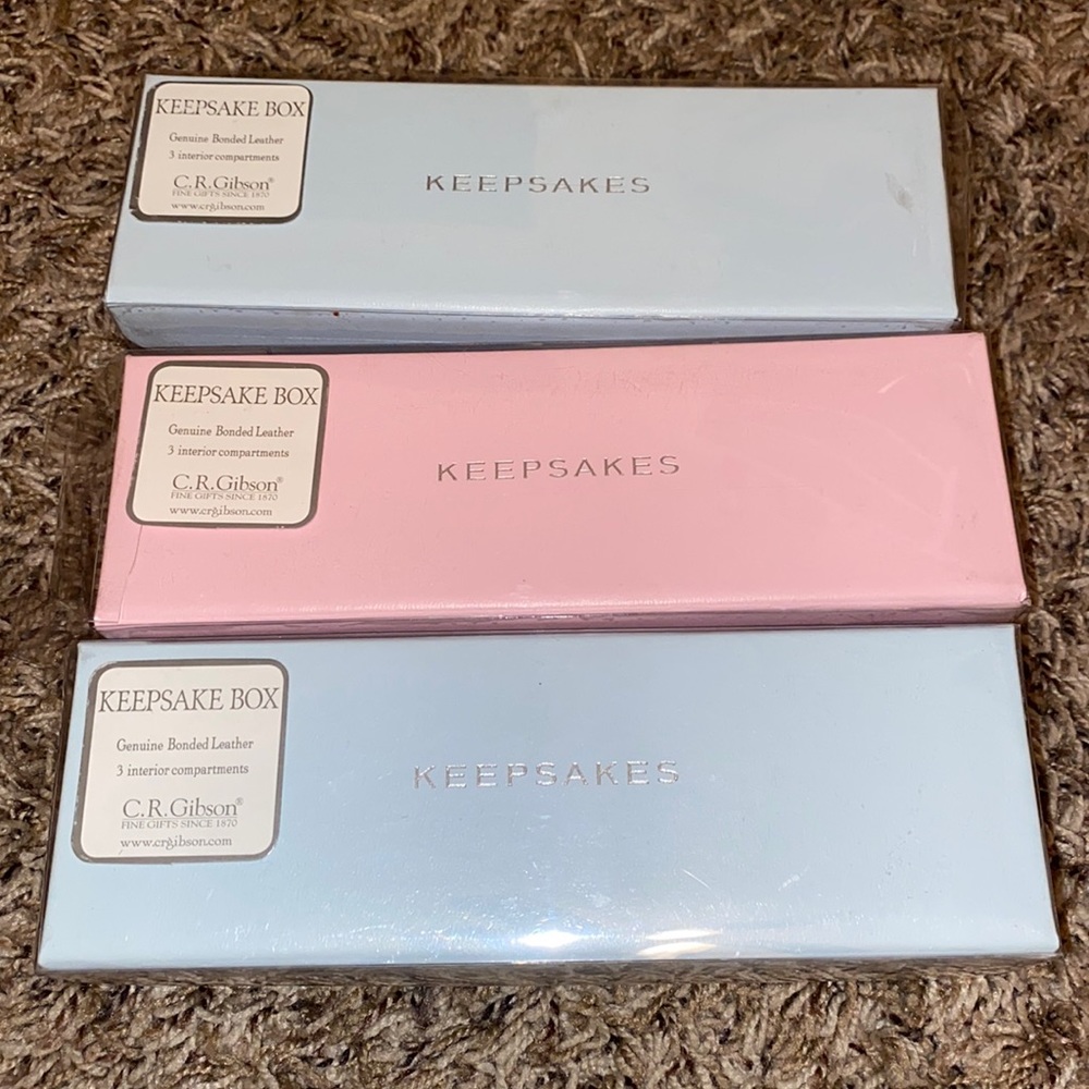 New Keepsakes trinket treasure box leather Gibson